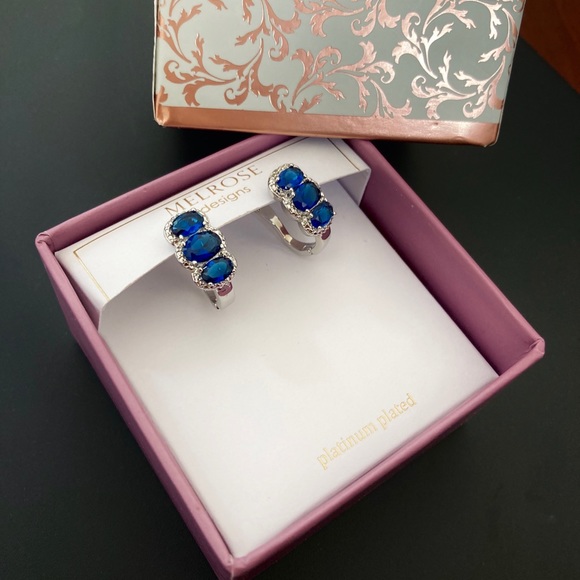 NWOT MELROSE Platinum Plated Blue Earrings - Picture 3 of 9